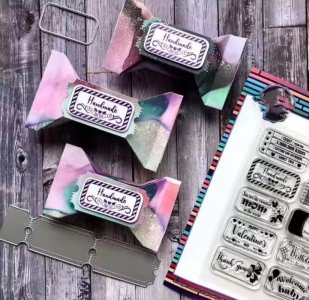 STAMP AND COORDINAME DIE SET