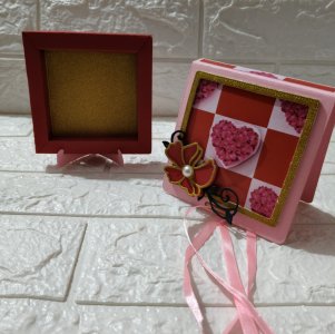 SHADOW BOX AND STAND WITH COVER BOX